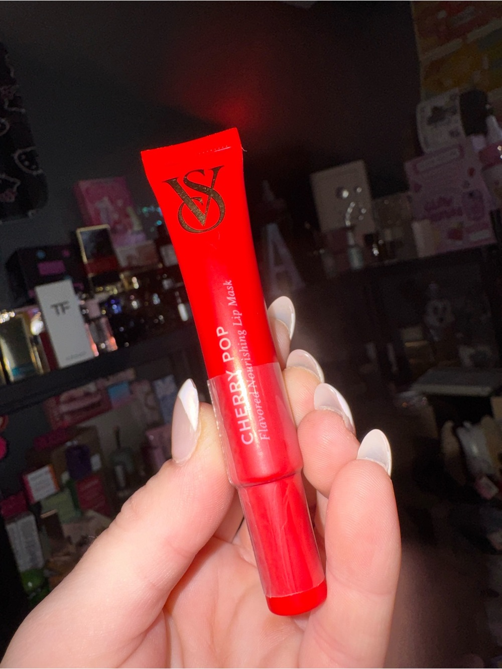 Victoria's Secret Cherry Pop Hydrating Lip Mask - Bright Red